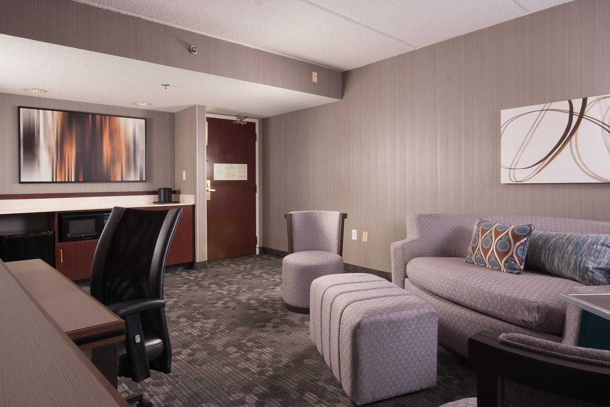 Courtyard Greenville-Spartanburg Airport Bagian luar foto